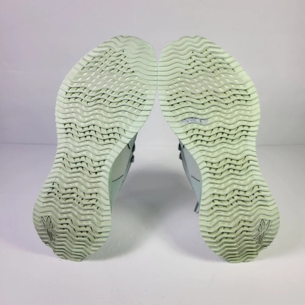 Reebok Women's Zig Dynamica Seaside Grey/Mist Running Shoes Sz 7.5 [HQ5864]
